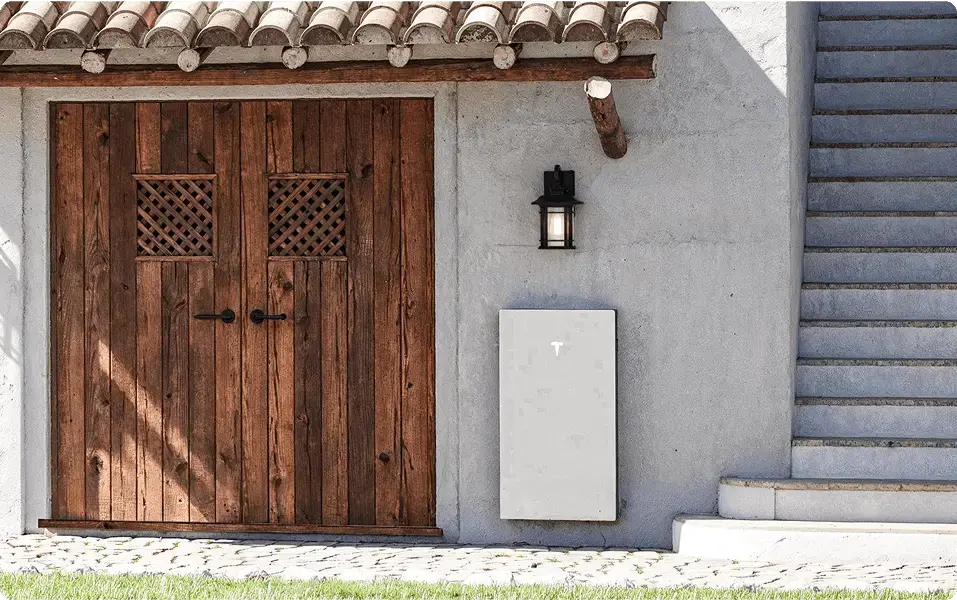 Capacity, reliability and design, all in one Tesla battery